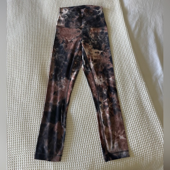 LULULEMON Align High Rise crop 23” - Picture 2 of 5